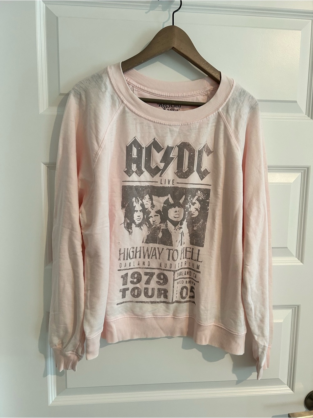 AC/DC Highway To Hell 1997 Tour Sweatshirt Pink Size S